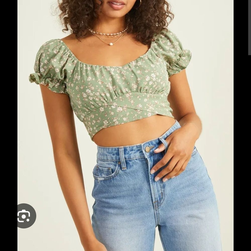 Altar'd State Floral Green Crop Top Size L